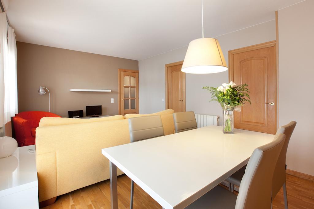 شقة Letsgo Sagrada Familia Penthouse برشلونة الغرفة الصورة